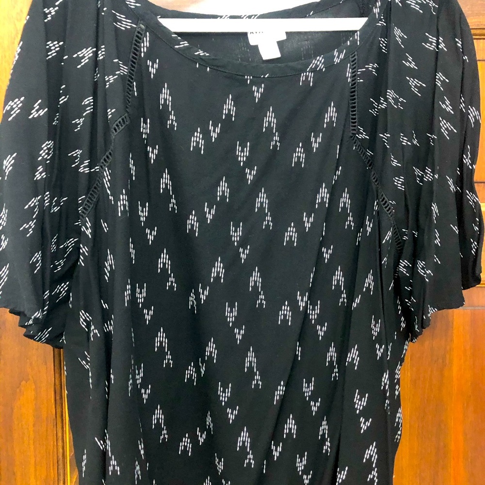 Ava & Viv Top